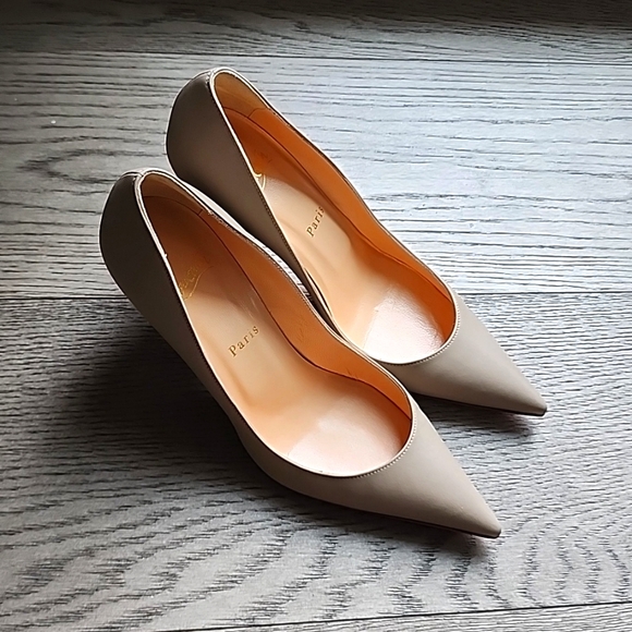 Christian Louboutin nude pointed-toe heels pumps - Picture 3 of 12
